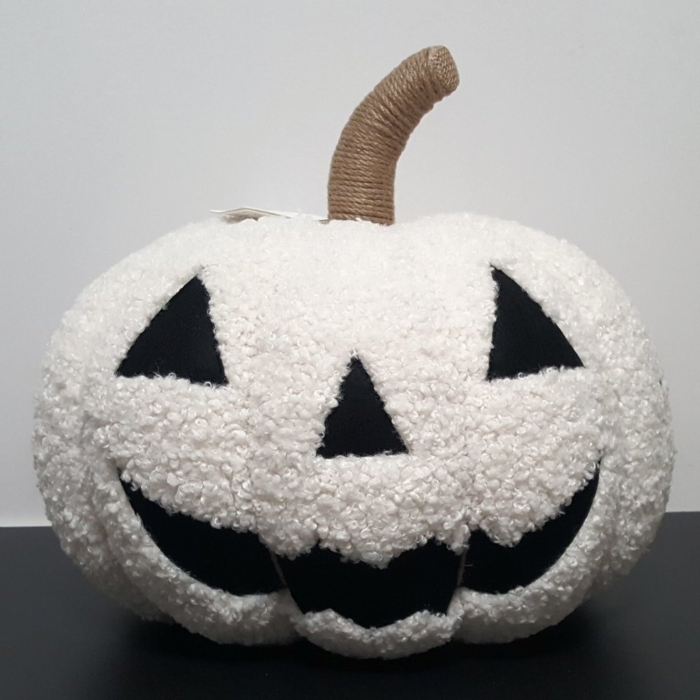 NEW RARE Pottery Barn Ivory Jack o Lantern Shaped Pillow 14" diam, 11" h